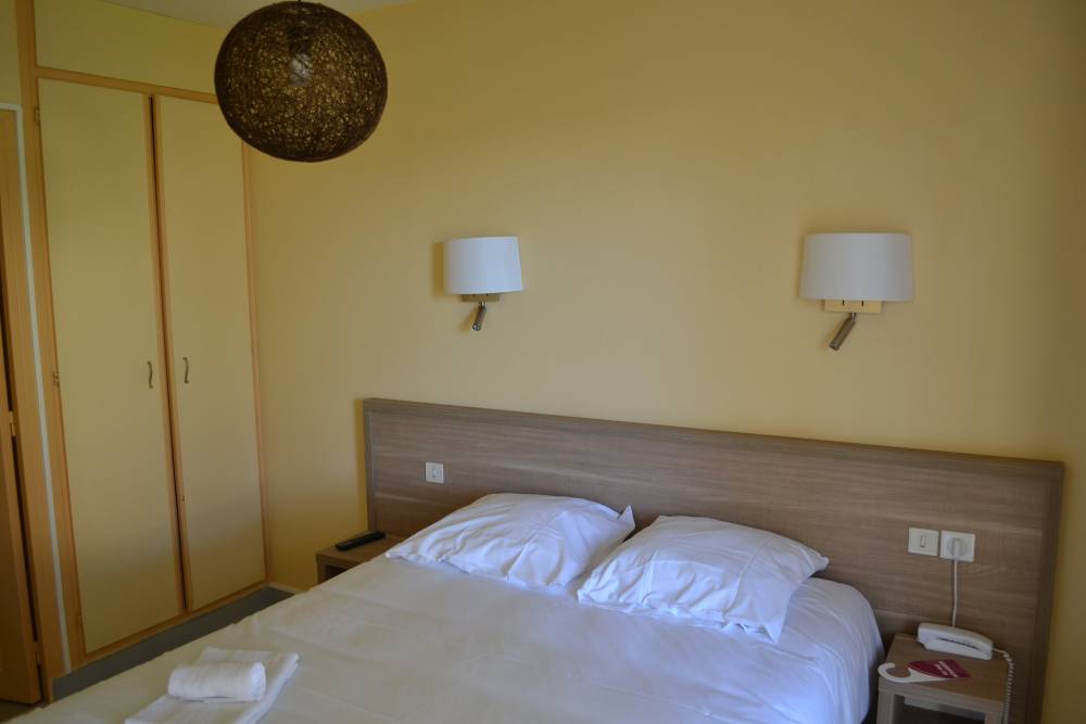 chambre-12_2-min.jpg