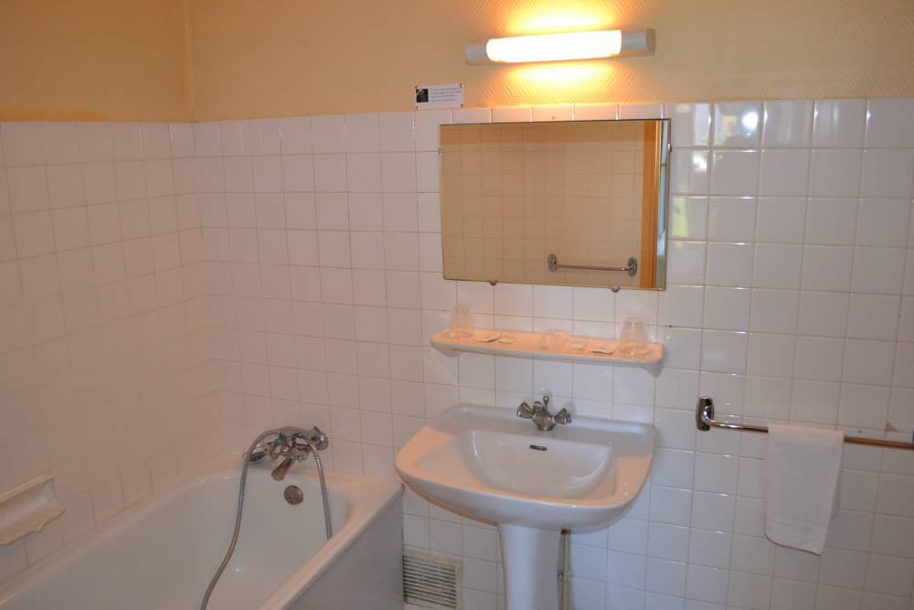 chambre-15_6-min.jpg